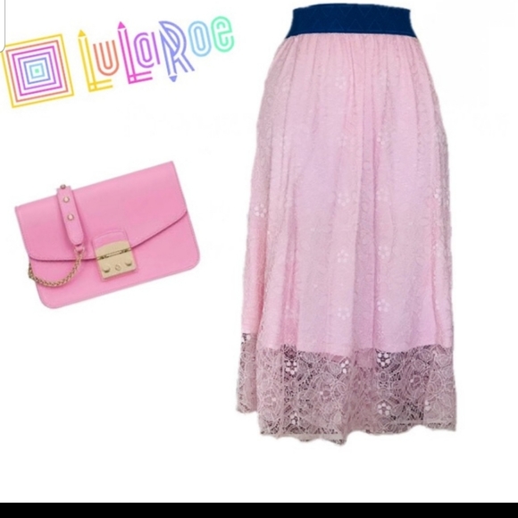 Baby pink lace Lola